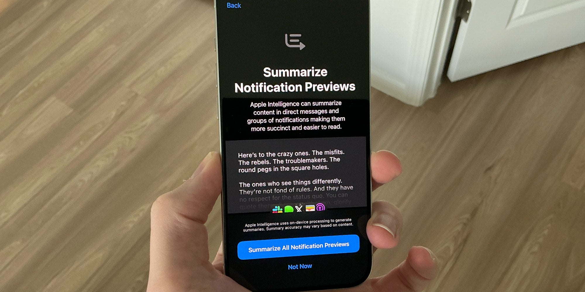 iOS 18.1 beta 3 udvider Apple Intelligence notifikationsoversigter ud over Beskeder og Mail