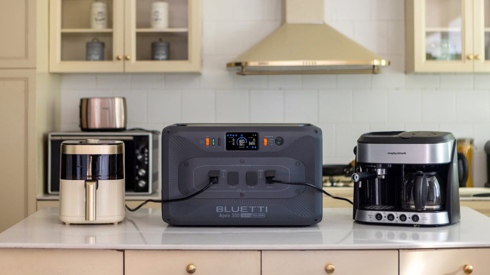 BLUETTI Apex 300: Kraftfuld, Fleksibel Strøm til Hjem og Natur